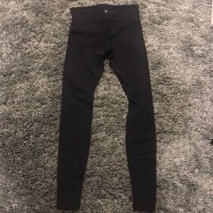 Wunder Under full length lululemon size 6 leggings